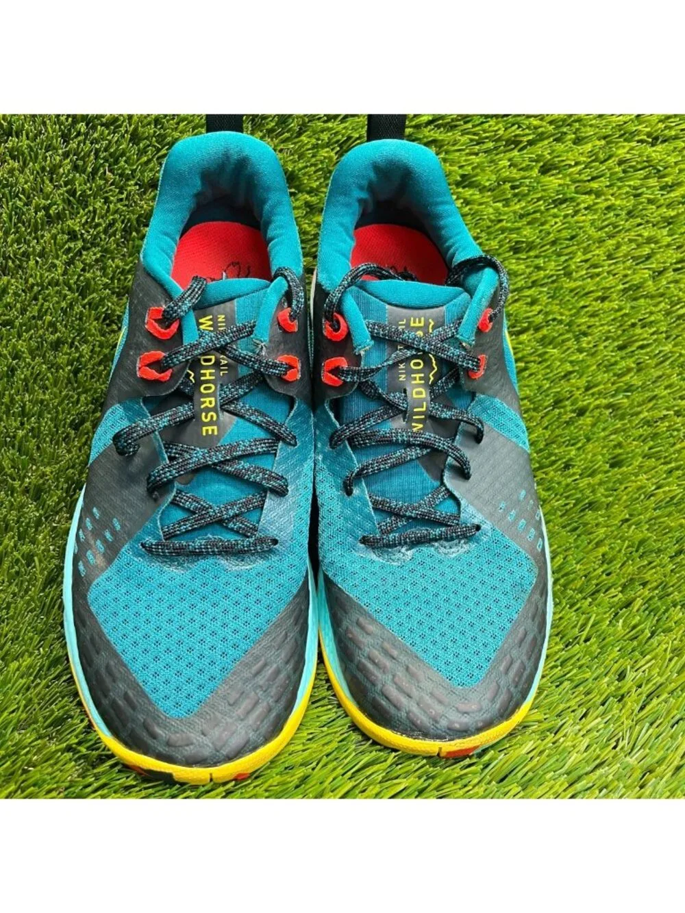 Nike Air Zoom Wildhorse 5 Womens Size 8 Blue Red Athletic Running Shoes Sneakers